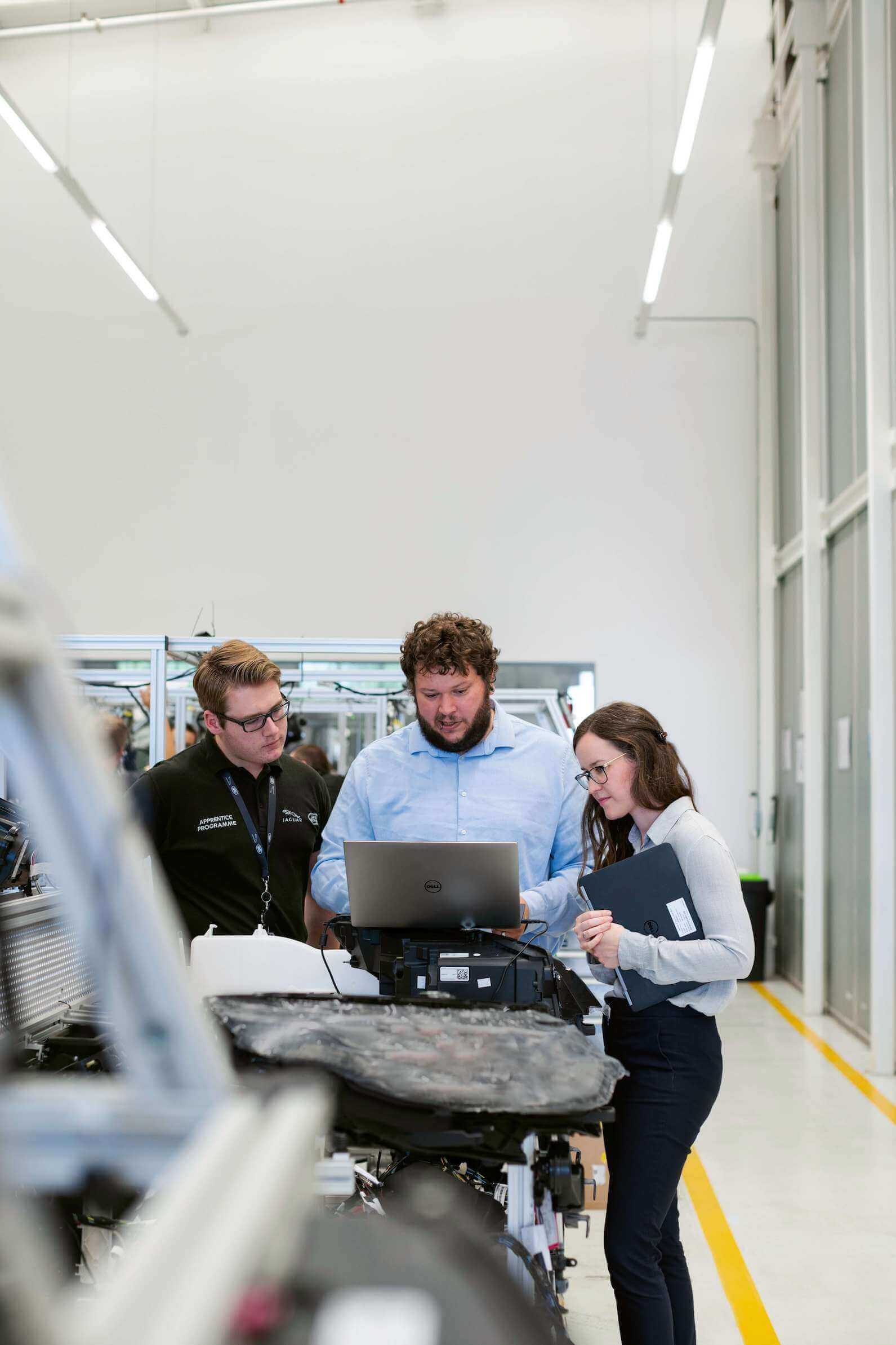 engineers_looking_at_laptop